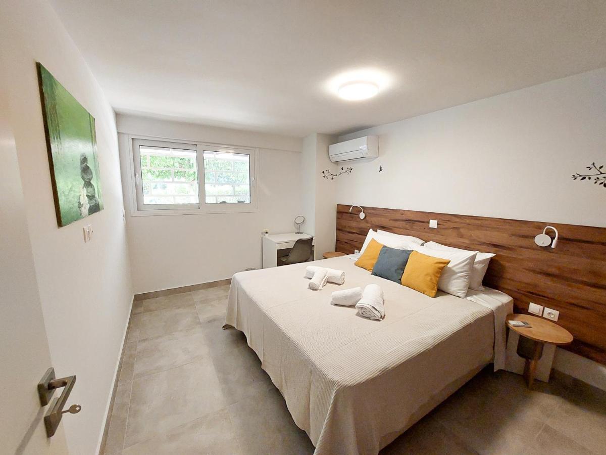 Naiads Nest - The Garden Gem Apartment *