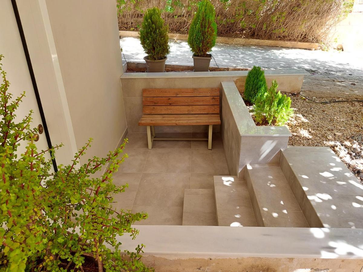 Naiads Nest - The Garden Gem Apartment Varkiza